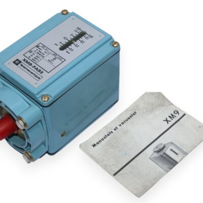 TELEMECANIQUE XM9-FA93 PRESSURE SWITCH
