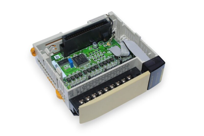 OMRON CQM1-OD212 OUTPUT MODULE - Image 9