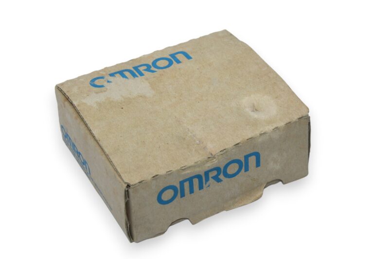 OMRON CQM1-OD212 OUTPUT MODULE - Image 2