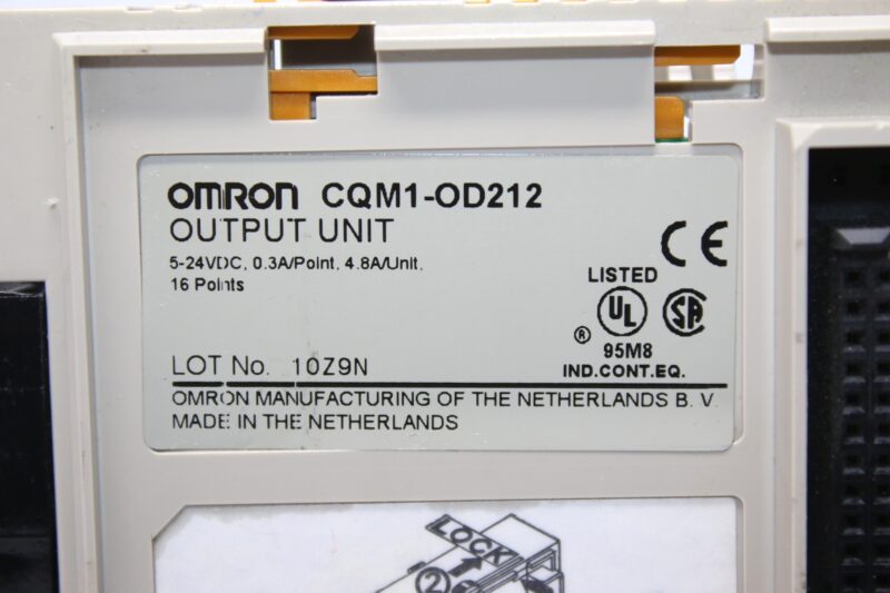 OMRON CQM1-OD214 OUTPUT MODULE - Image 2