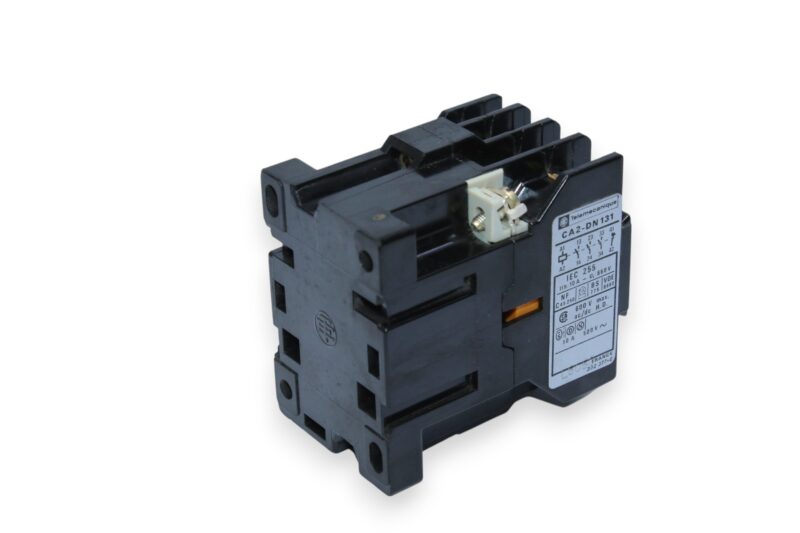 TELEMECANIQUE CA2-DN131 CONTROL RELAY - Image 6