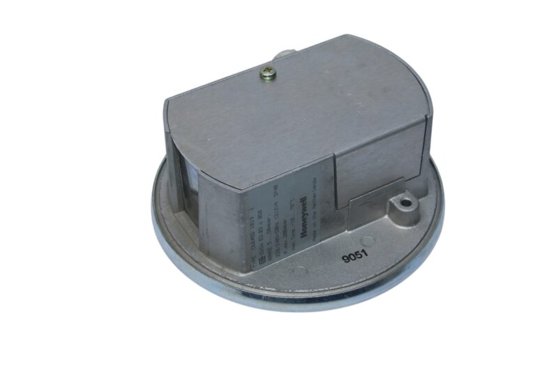 HONEYWELL C6045D 1019 GAS AIR PRESSURE SWITCH - Image 6