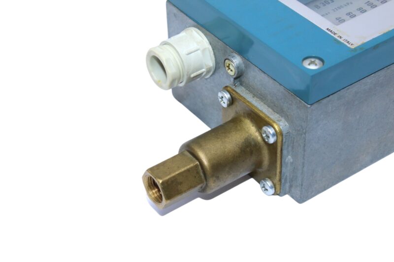 CONTROLLI B 303 PRESSURE SWITCH - Image 4