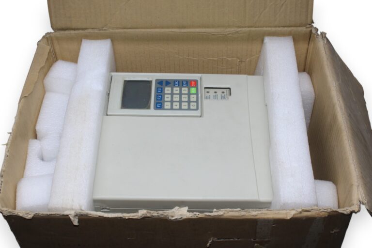 TELEMECANIQUE ATV66U90N4 SPEED DRIVE CONTROLLER