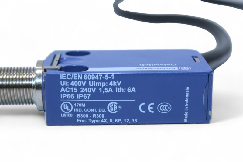 TELEMECANIQUE ZCMD21 LIMIT SWITCH - Image 2
