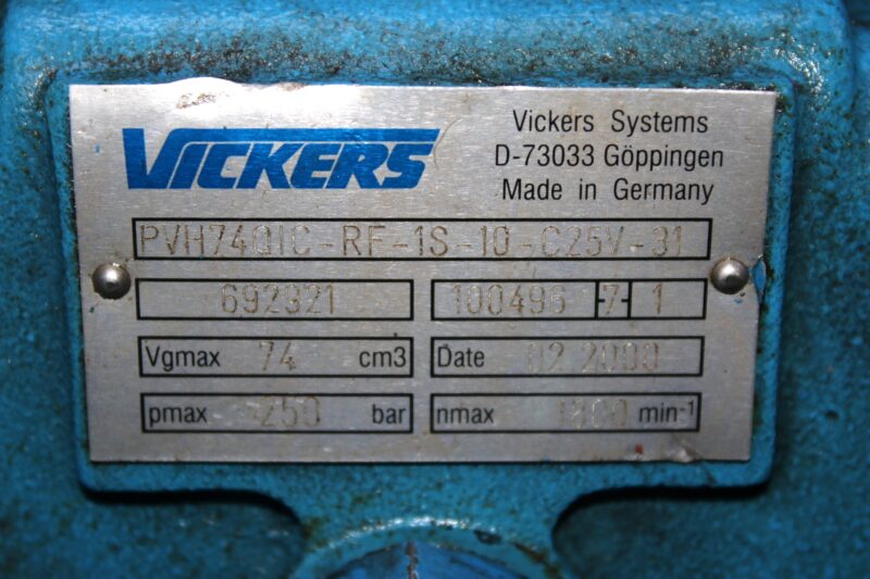 VICKERS PVH74QIC-RF-1S-10-C25V-31 VARIABLE DISPLACEMENT PISTON PUMP 692921 - Image 2