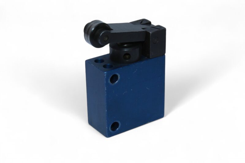 FESTO RO-3-1/4 Roller lever valve - Image 5