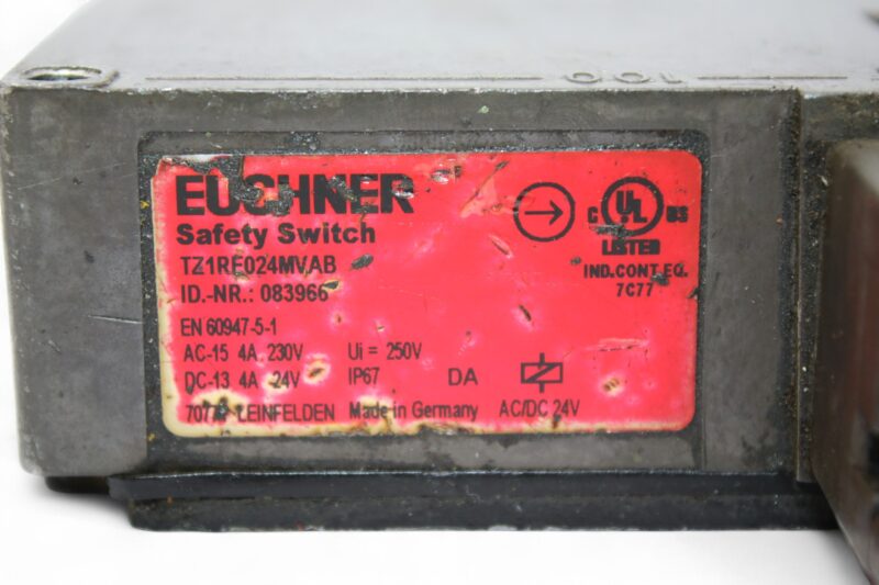 EUCHNER TZ1RE024MVAB SAFETY SWITCH 083966 - Image 2
