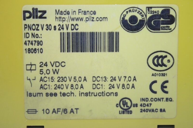 PILZ	PNOZ V30 S 24VDC SAFETY RELAY 474790 - Image 2