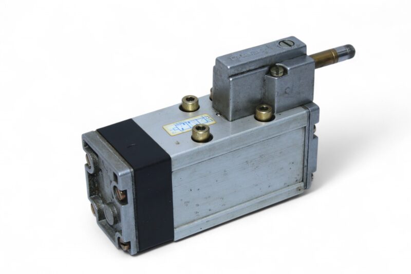 FESTO MFH-5/2-1/4-D-1 SOLENOID VALVE 10894 - Image 6
