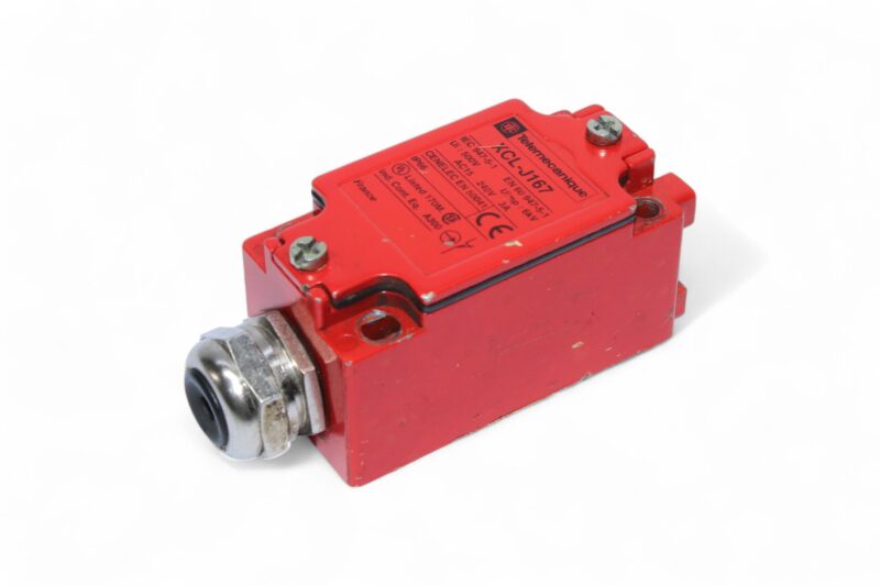 TELEMECANIQUE XCL-J167 LIMIT SWITCH