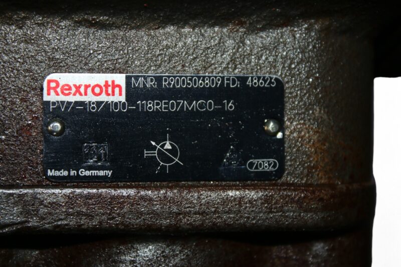 REXROTH R900506809 VANE PUMP PV7-18/100-118RE07MC0-16 - Image 2