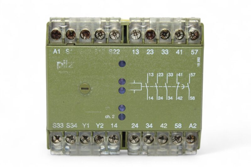 PILZ PNOZV 30S 24VDC 3S 1O 1SZ SAFETY RELAY 474790 - Image 3