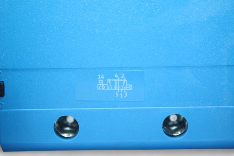 FESTO MFH-5/2-D-3-C SOLENOID VALVE 151870 - Image 4
