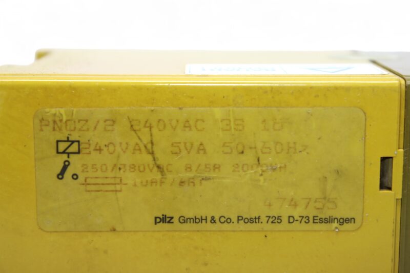 PILZ PNOZ/2 240VAC 3S 1O SAFETY RELAY 474755 - Image 2