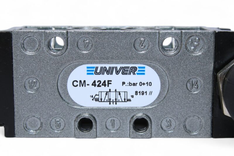 UNIVER CM-424F HAND LEVER VALVE - Image 3