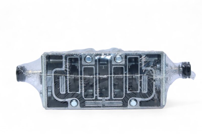 NORGREN SXE9675-Z50-60 DOUBLE SOLENOID VALVE - Image 4