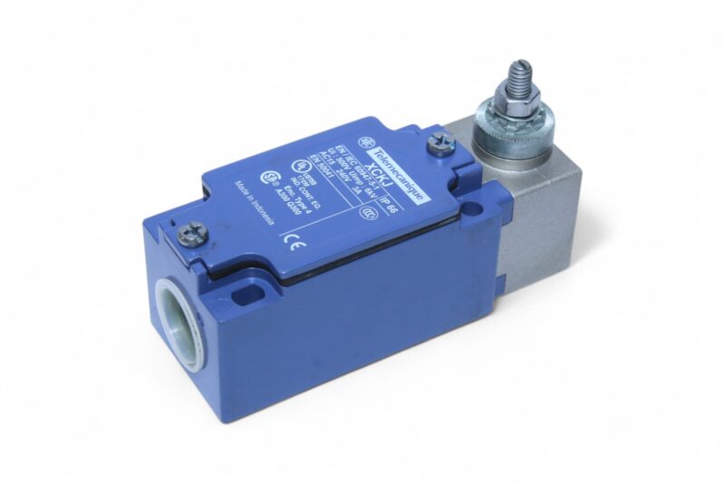 TELEMECANIQUE ZCKJ1 LIMIT SWITCH - Image 4