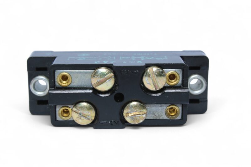 TELEMECANIQUE XC1-ZA2 LIMIT SWITCH - Image 4