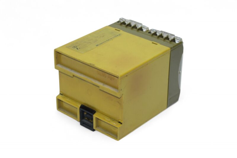 PILZ PNOZ/2 240VAC 3S 1O SAFETY RELAY 474755 - Image 5