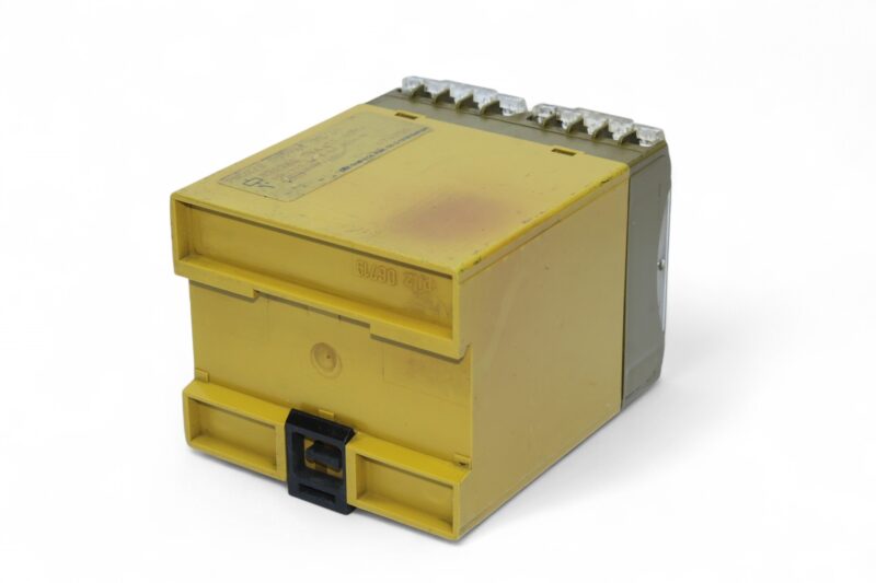 PILZ PNOZ/2 230VAC 3S 1O SAFETY RELAY 474750 - Image 5