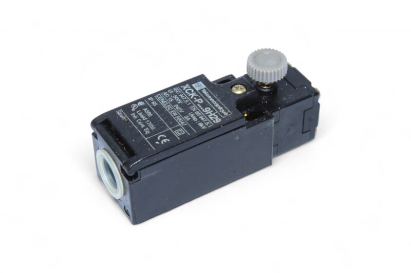 TELEMECANIQUE XCK-P510 LIMIT SWITCH - Image 4