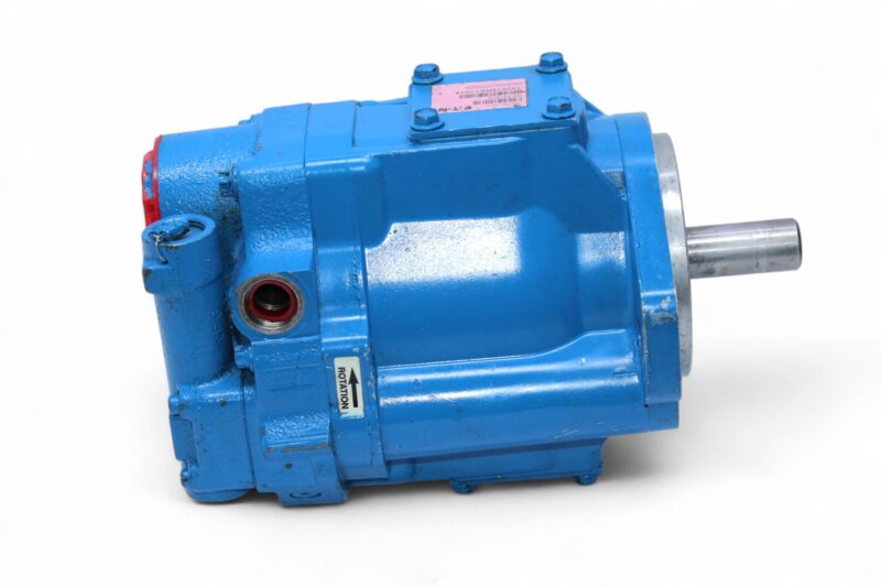 VICKERS PVE012R01AUB0A2100000100100CD0A VARIABLE DISPLACEMENT PISTON PUMP 02-341522 - Image 3