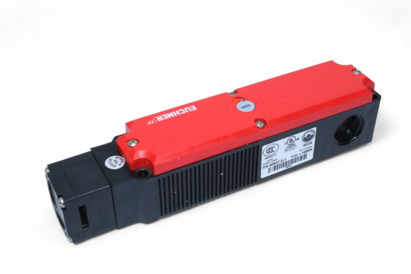 EUCHNER TP2-538A024M SAFETY SWITCH 084333 - Image 3
