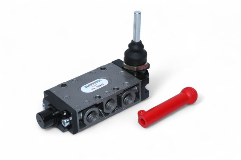 UNIVER CM-9423F HAND LEVER VALVE - Image 4