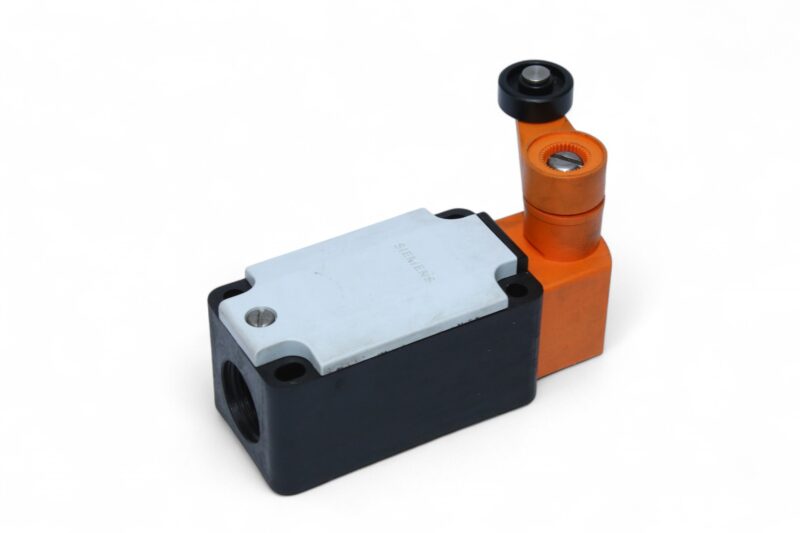 SIEMENS 3SE3230-0GW POSITION SWITCH - Image 4