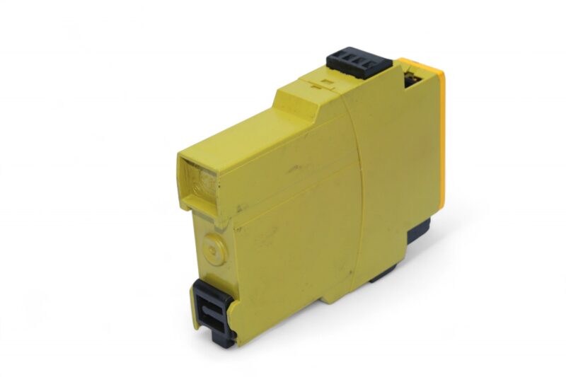PILZ PNOZ X2.8P 24VACDC 3n/o 1n/c SAFETY RELAY 777301 - Image 4