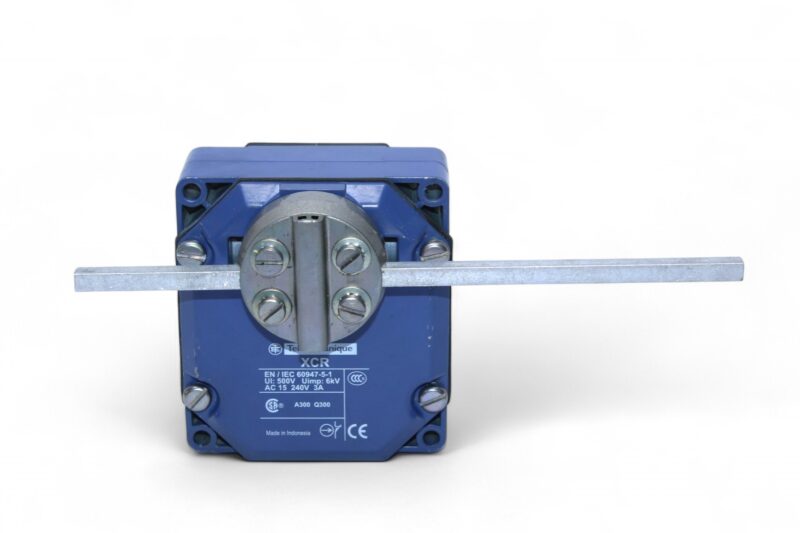 TELEMECANIQUE XCRF17 LIMIT SWITCH - Image 3