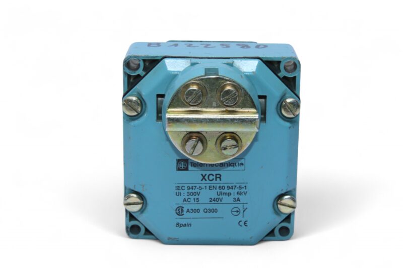 TELEMECANIQUE XCRF17 LIMIT SWITCH - Image 3