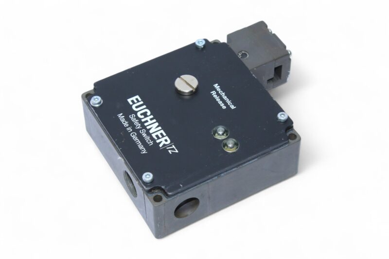 EUCHNER TZ2LE024MVAB SAFETY SWITCH 088070 - Image 4