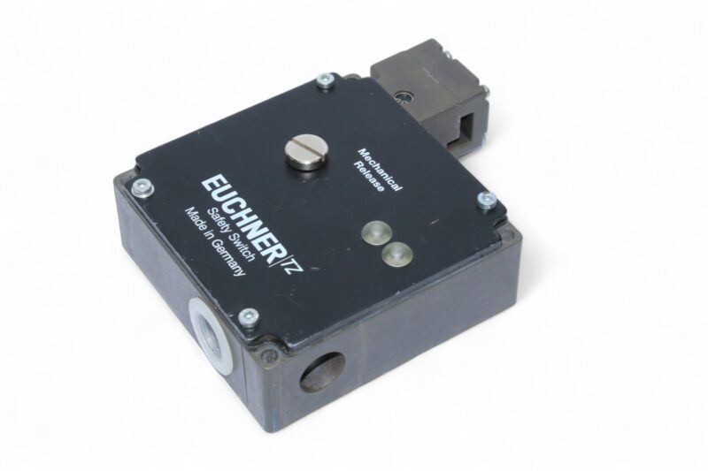 EUCHNER TZ2LE024MVAB SAFETY SWITCH 088070 - Image 4