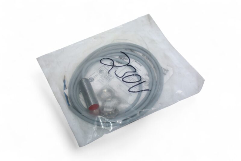 Leuze IS 218MM/1NC.3-5E0 INDUCTIVE SWITCH 50128151