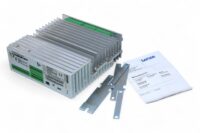 LENZE 33.8202-E FREQUENCY INVERTER 00384004 (0.75 KW)