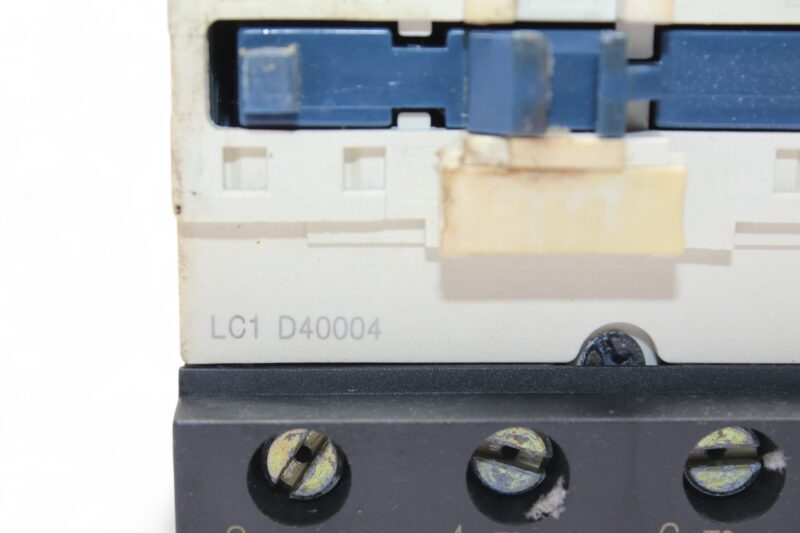 SCHNEIDER LC1D503M CONTACTOR (220V) - Image 4