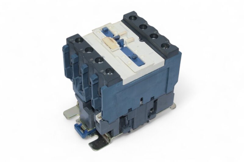 SCHNEIDER LC1D503M CONTACTOR (220V) - Image 6