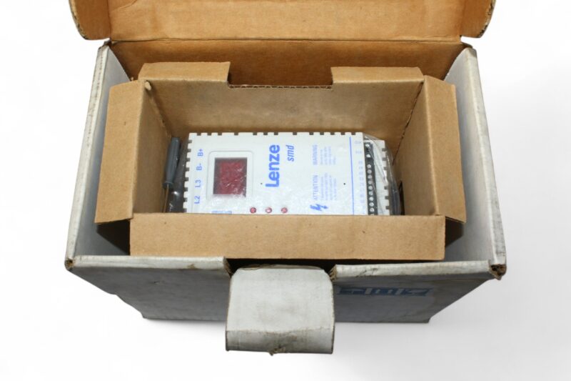 LENZE ESMD371L4TXA FREQUENCY INVERTER DRIVE ESMD371L4TXA000XX1E20 (0.37 KW)