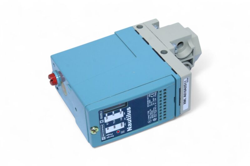 TELEMECANIQUE XML A010A2S11 PRESSURE SWITCH - Image 2
