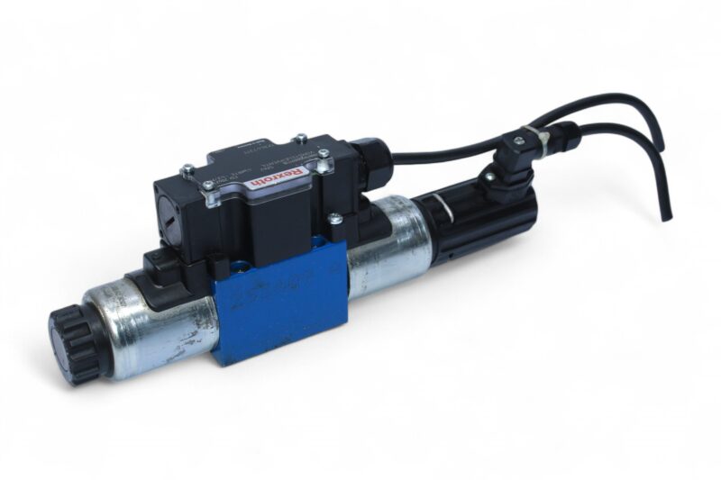 REXROTH R900891138 HIGH RESPONSE VALVE PILOT OPERATED 4WRTE-42/M - Image 6