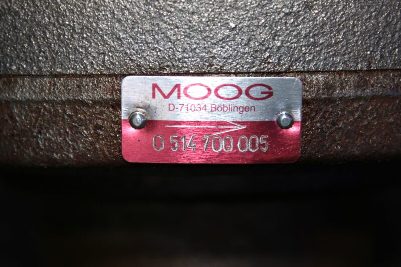 MOOG 0 514 700 005 RADIAL PISTON PUMP - Image 2