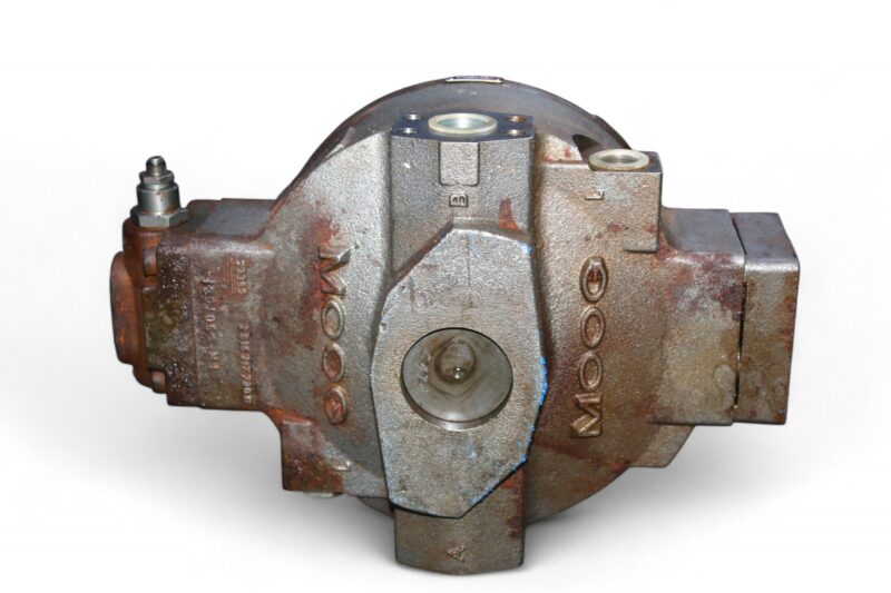MOOG 0 514 700 005 RADIAL PISTON PUMP - Image 3