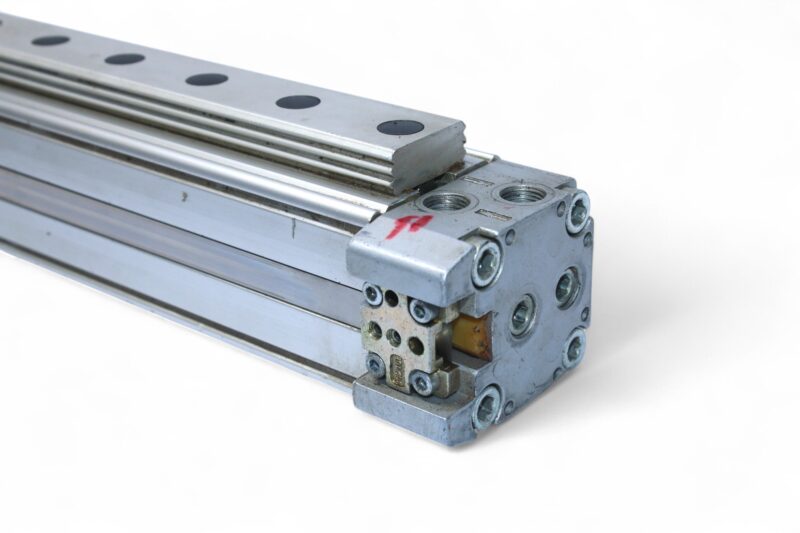 FESTO DGPL-25-560-PPV-A-GF-B LINEAR DRIVE 161786 - Image 4