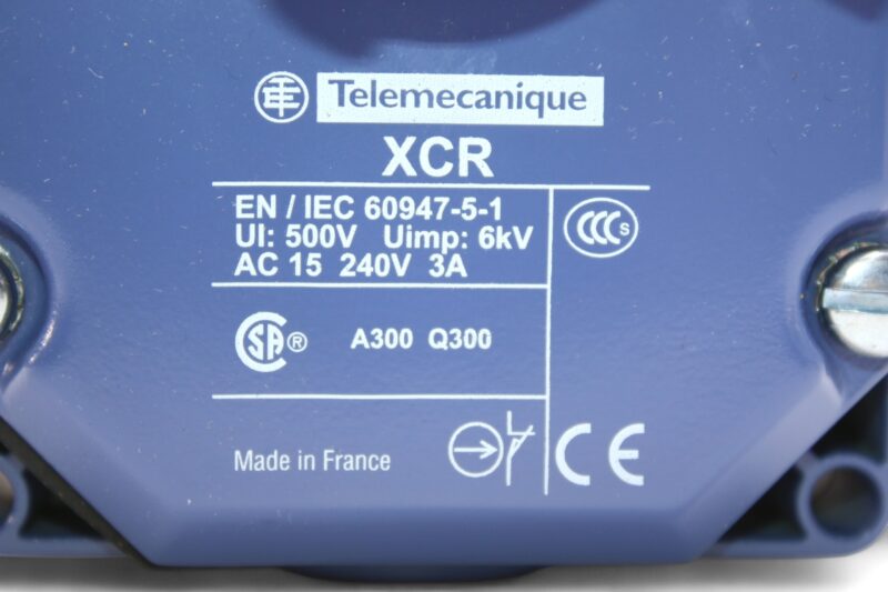 TELEMECANIQUE XCRB12 LIMIT SWITCH - Image 3