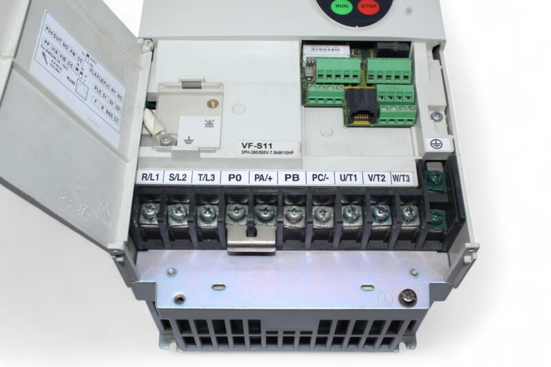 TOSHIBA VFS11-4075PL-WP TRANSISTOR INVERTER (7.5 KW) - Image 8