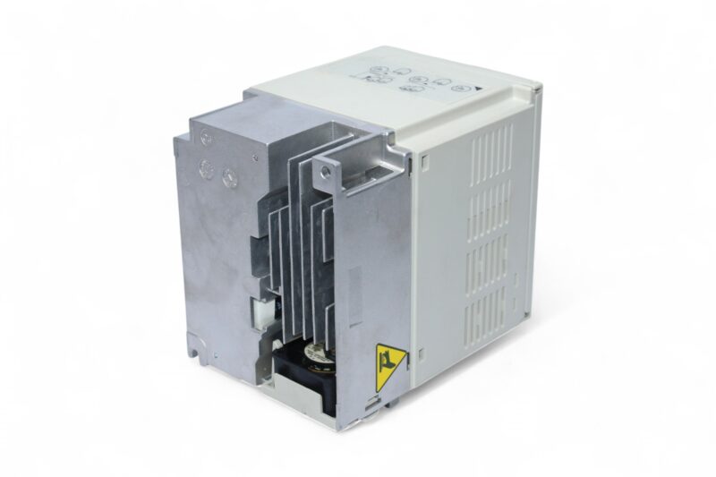 TOSHIBA VFS11-4007PL-WP (R4) TRANSISTOR INVERTER (0.75 KW) - Image 6