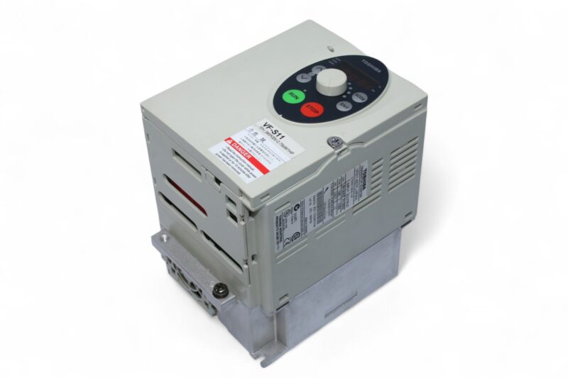 TOSHIBA VFS11-4007PL-WP (R4) TRANSISTOR INVERTER (0.75 KW) - Image 7