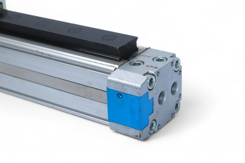 FESTO DGPL-25-240-PPV-A-KF-B LINEAR DRIVE 161792 - Image 3
